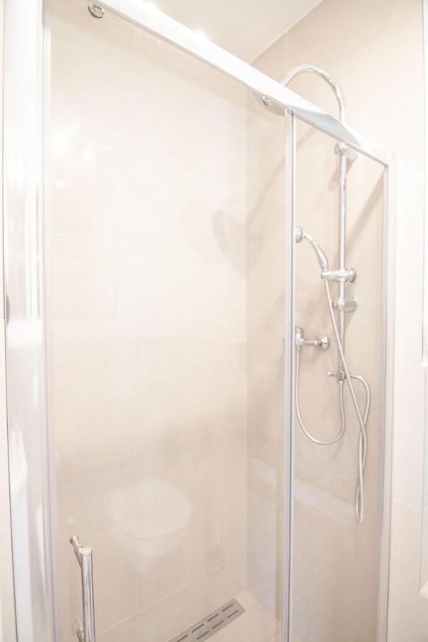 Apartments Atrium Blue Ražanac المظهر الخارجي الصورة